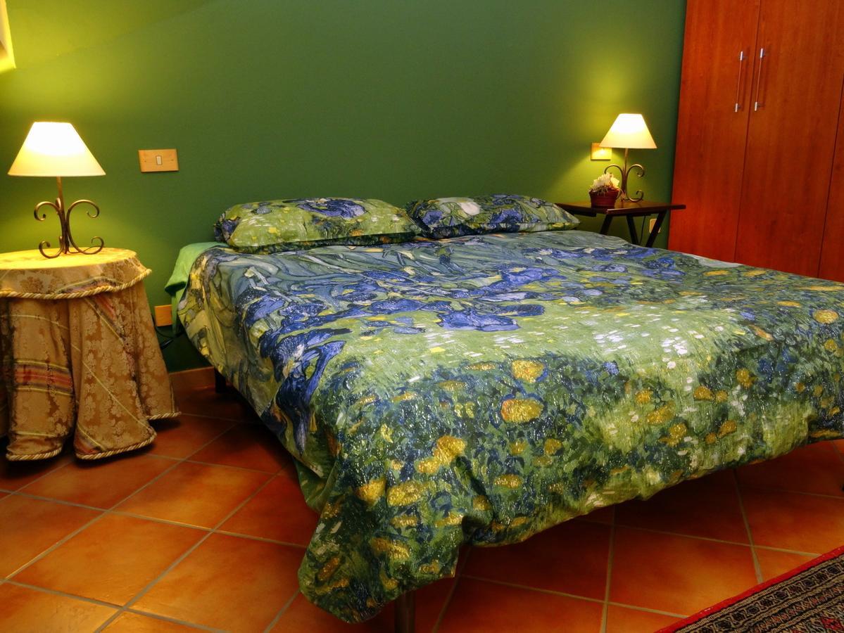 Bb Doliahouse Bed & Breakfast Dolianova Room photo